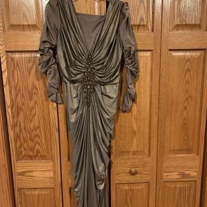 XL Tadashi Shoji metallic long sleeve dress